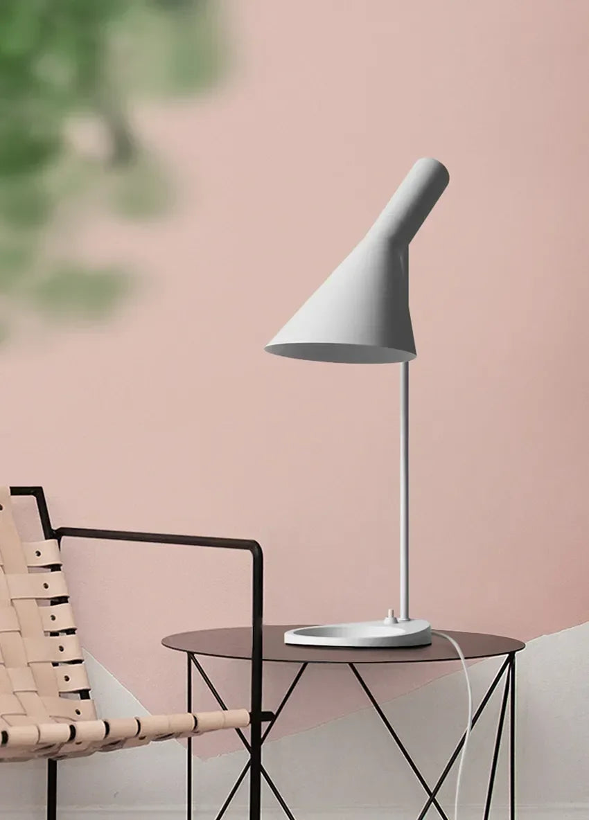 CoreStand – Modern LED Floor Lamp for Study & Living Room