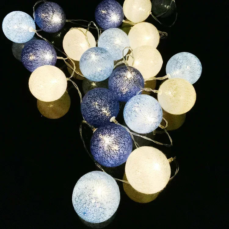 MiraCotton - LED Cotton Ball String Lights