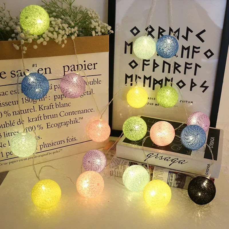 MiraCotton - LED Cotton Ball String Lights