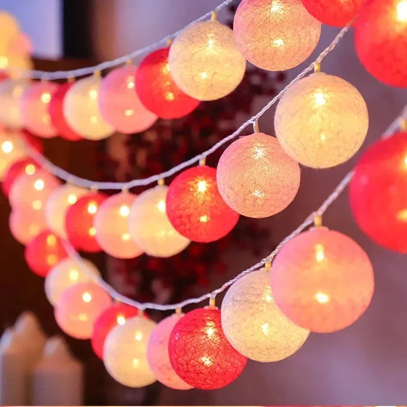 MiraCotton - LED Cotton Ball String Lights