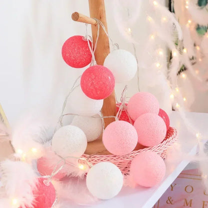 MiraCotton - LED Cotton Ball String Lights