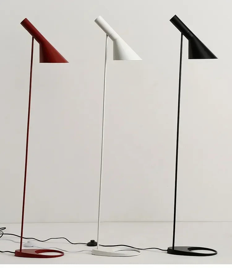 CoreStand – Modern LED Floor Lamp for Study & Living Room